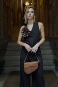 Bolso silla de montar piel camel con doble correa y compartimento con cremallera