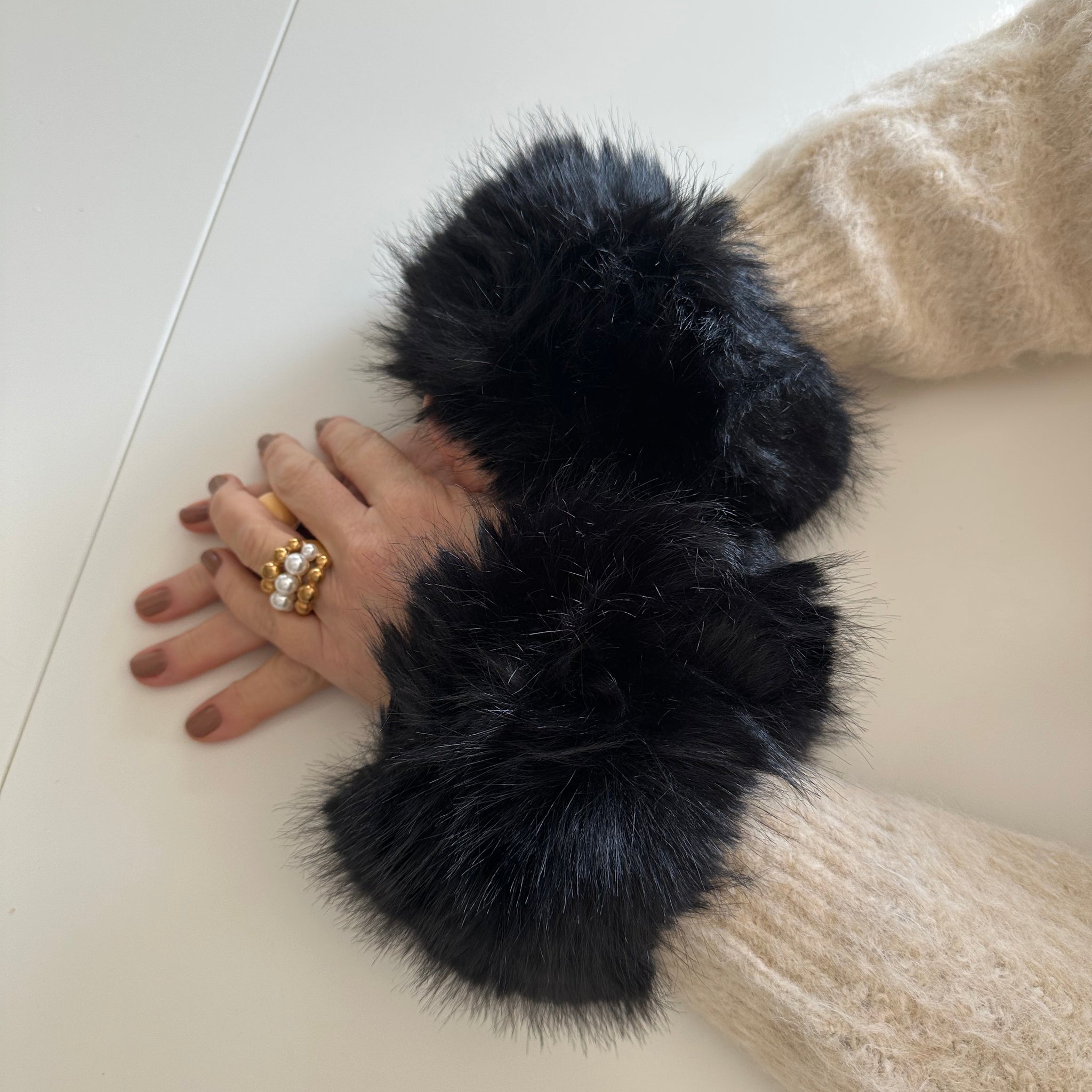 Puños  sintético negro