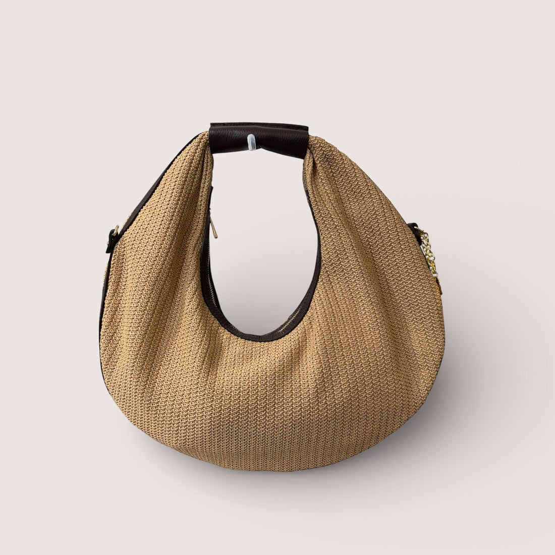 BOLSO HOBO EN RAFIA 2026