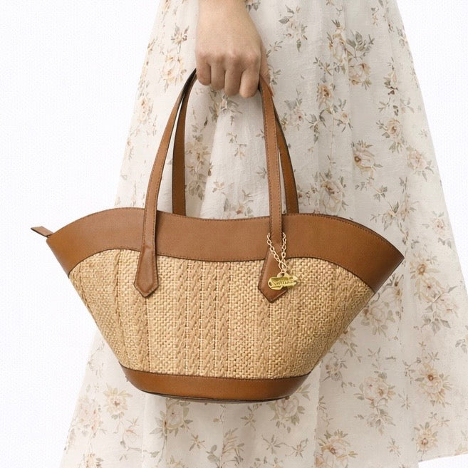 BOLSO DE MANO EN RAFIA TENDENCIA 2026