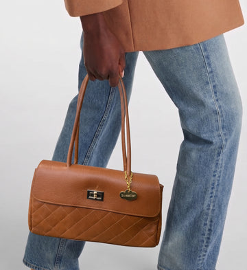 Acolchado teckel camel