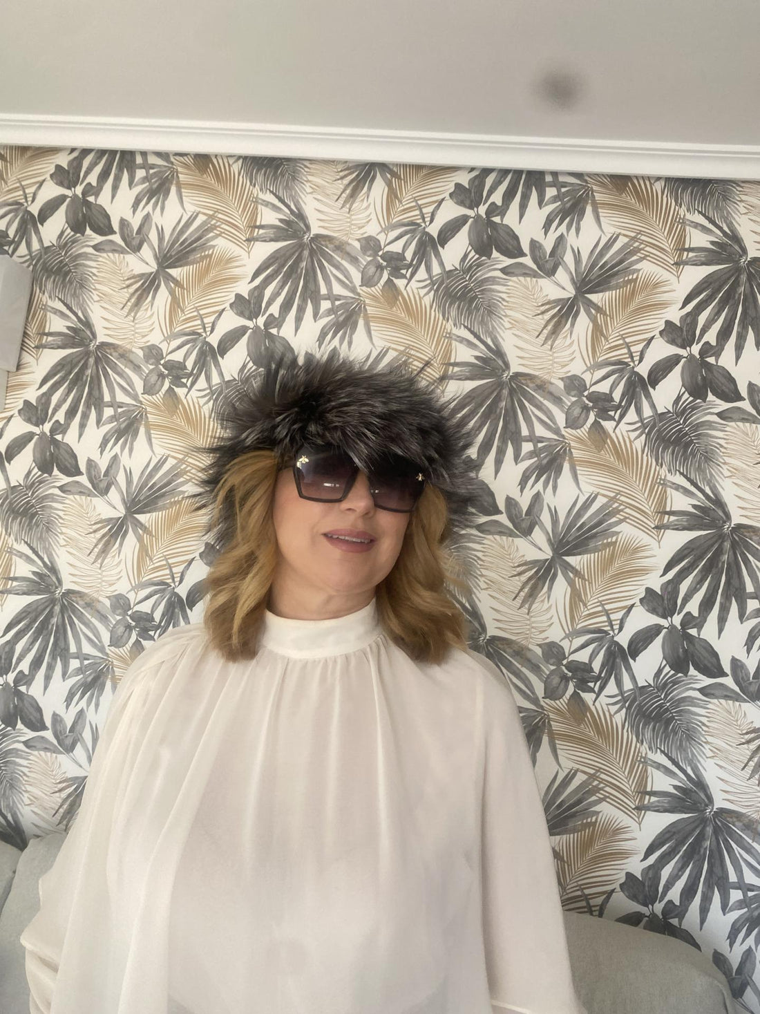 Cuello pelo natural ceniza