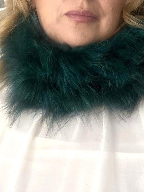 Cuello pelo natural  verde