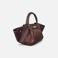 Bolso Cassandra burdeos – Elegancia atemporal en piel de vacuno con herrajes dorados