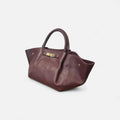 Bolso Cassandra burdeos – Elegancia atemporal en piel de vacuno con herrajes dorados