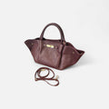 Bolso Cassandra burdeos – Elegancia atemporal en piel de vacuno con herrajes dorados